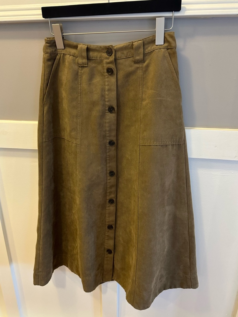 Universal Thread Button-Front A-Line Skirt in Olive Brown size 6